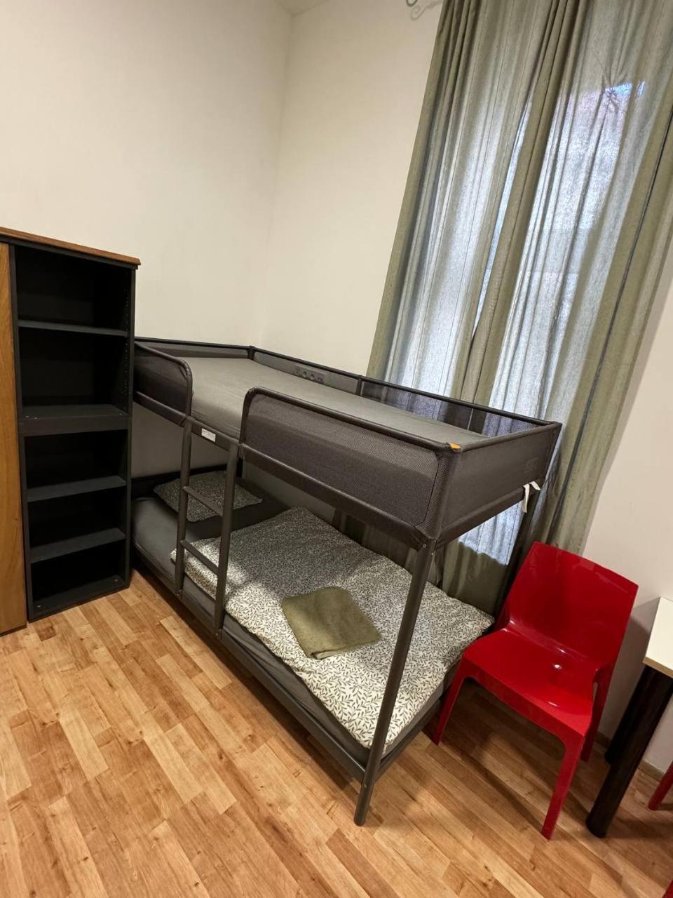 Cozy Corner Apartment Praha Bagian luar foto