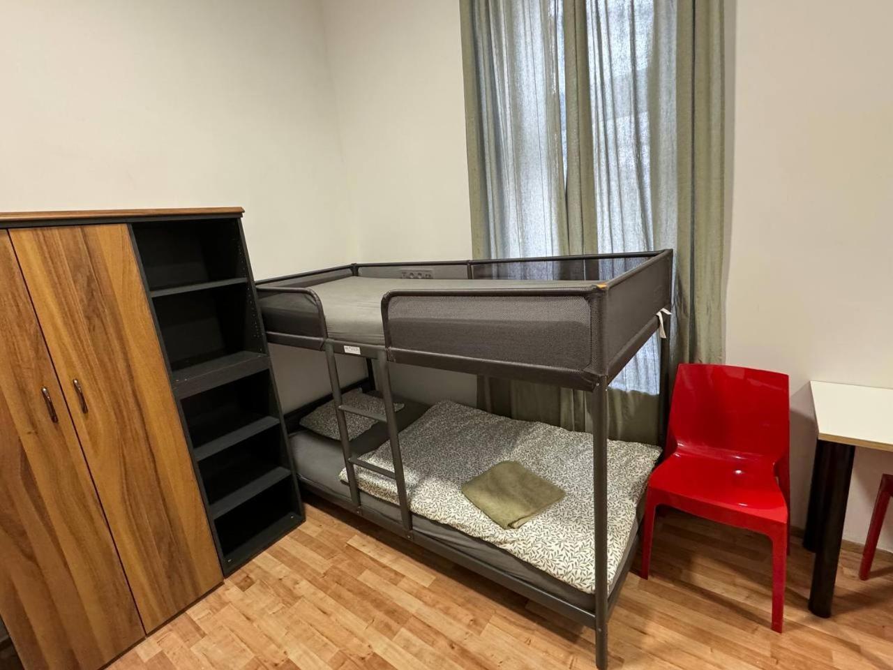 Cozy Corner Apartment Praha Bagian luar foto